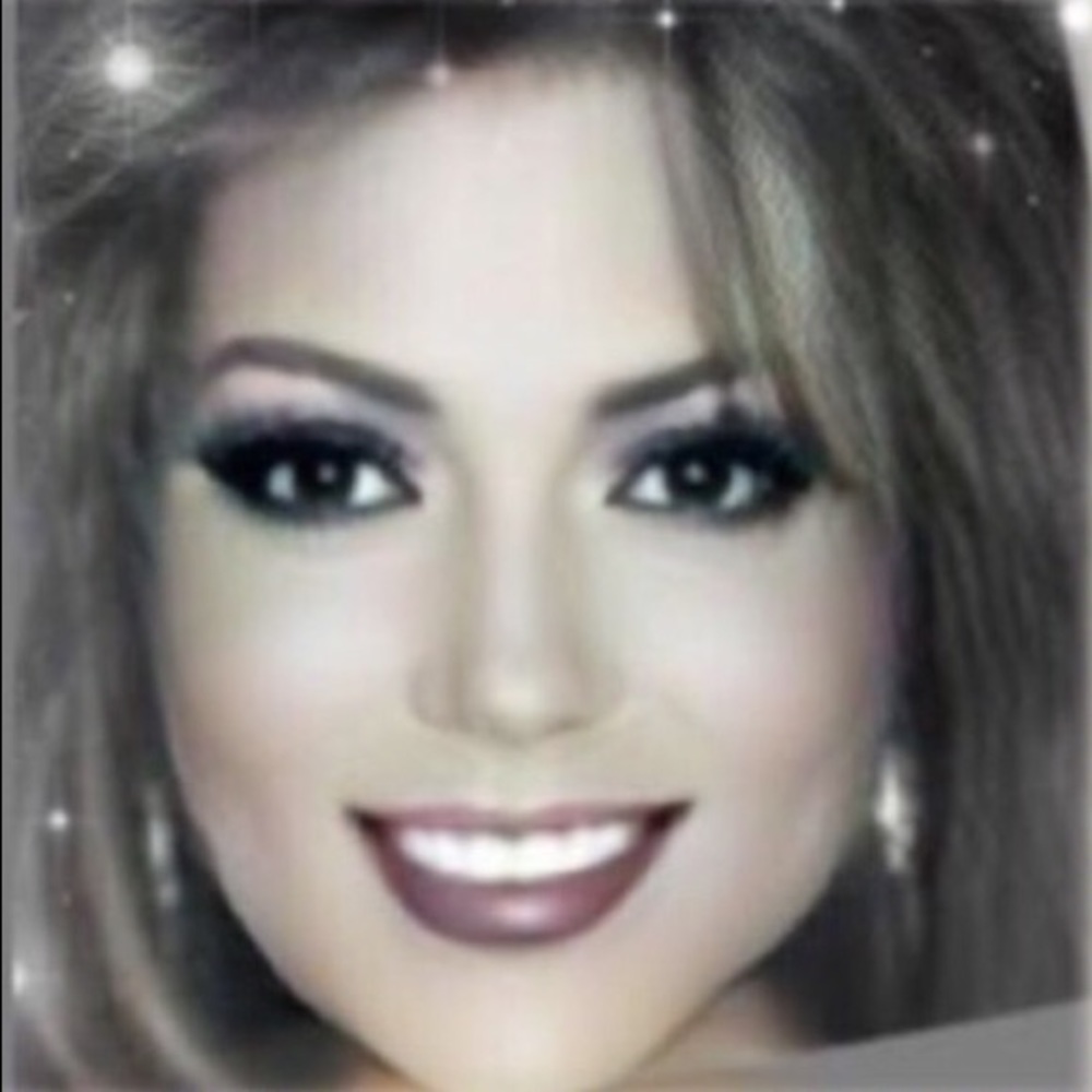 Meet your Posher, Becky